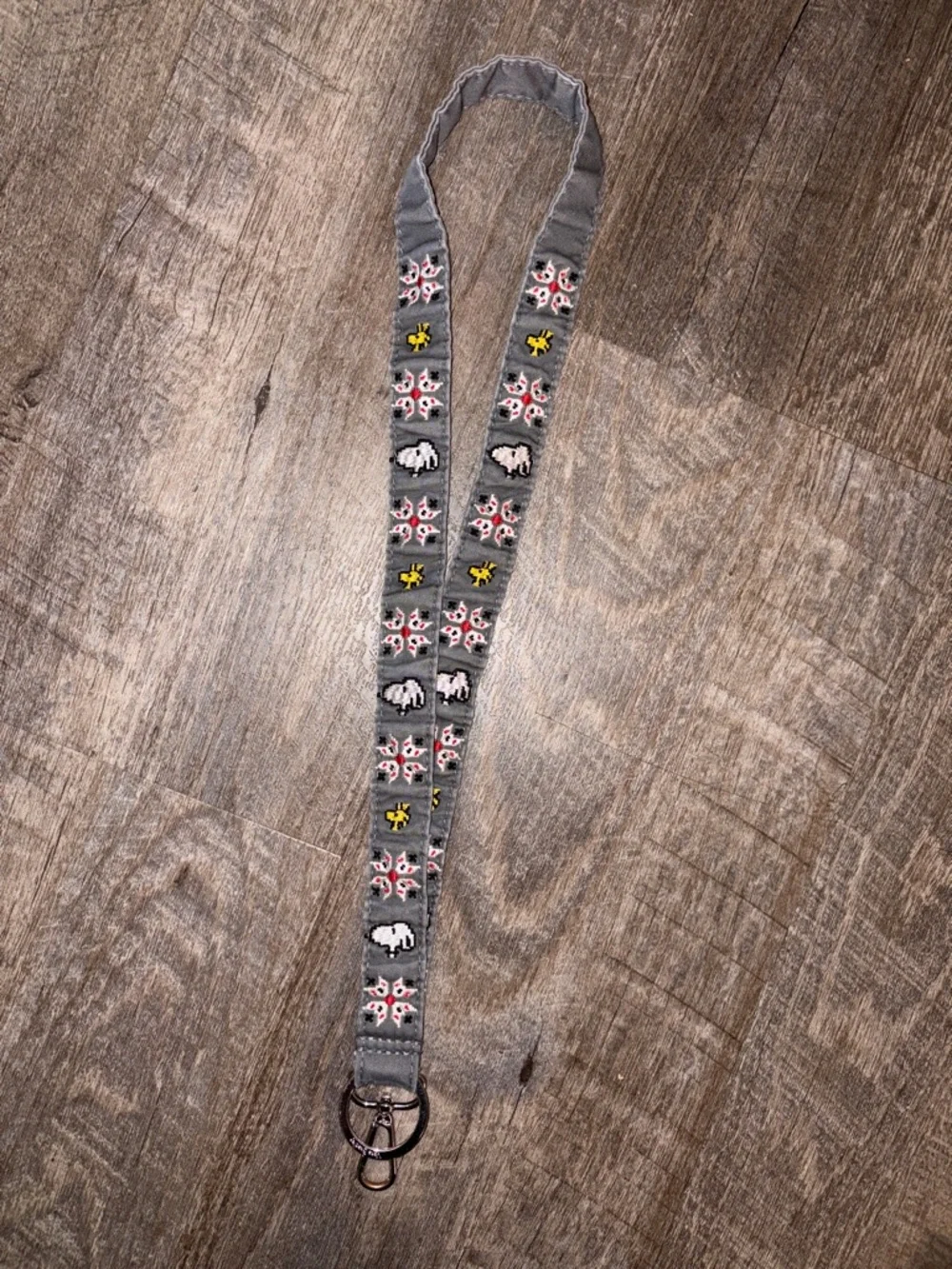 Vera Bradley Peanuts Gray Wide Lanyard Ski Slope Snoopy Woodstock ID Ring